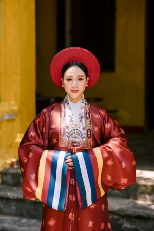 NHẬT BÌNH TRUYỀN THỐNG VẢI TAFTA IN HOA VĂN (ĐỎ)